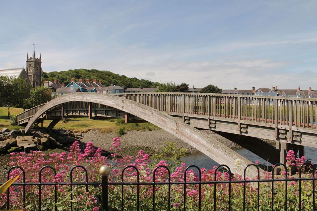 Monachty Hotel Aberaeron Esterno foto